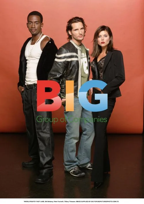 Bill Bellamy, Peter Facinelli, Tiffany Thiessen on Set