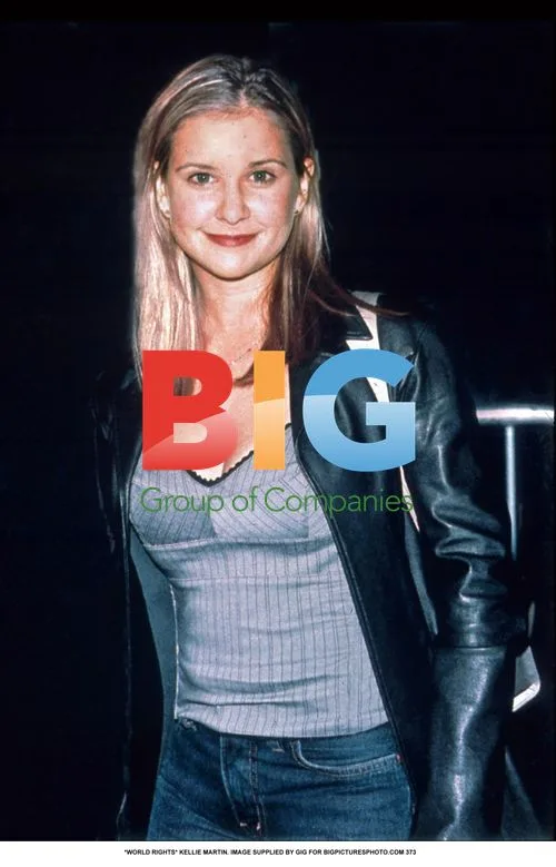 Kellie Martin Headshot
