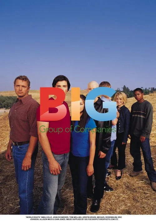 SMALLVILLE Cast Portrait