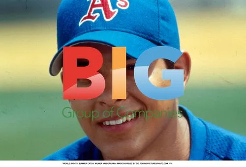 SUMMER CATCH - Wilmer Valderrama