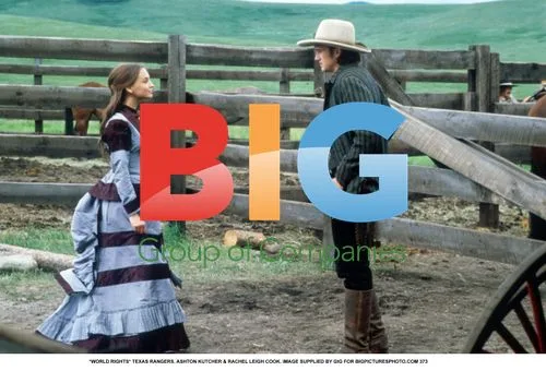 Ashton Kutcher & Rachel Leigh Cook on Texas Rangers Set