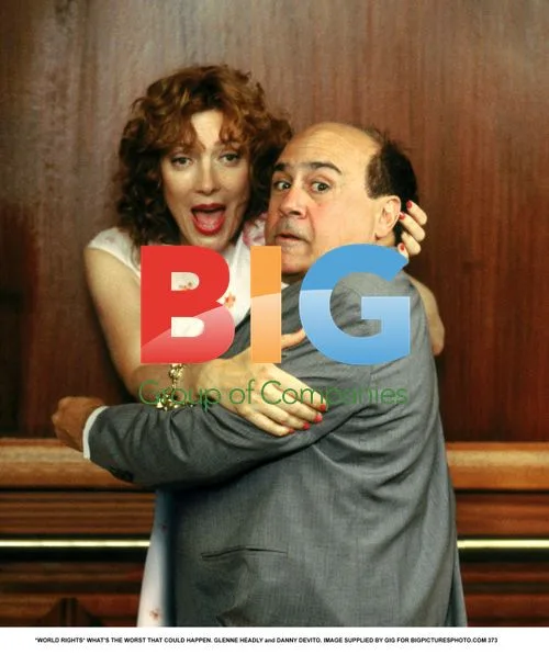 GLENNE HEADLY and DANNY DEVITO in "WHAT'S THE WORST THAT COULD HAPPEN"