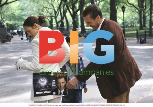 MAID IN MANHATTAN with Jennifer Lopez, Tyler Garcia Posey and Ralph Fiennes