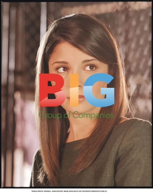 Shiri Appleby Portrait