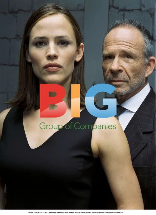 Jennifer Garner and Ron Rifkin in Alias