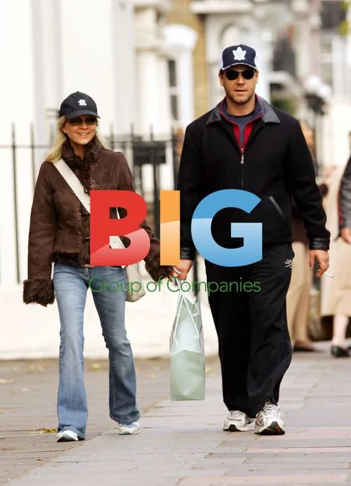 Russell Crowe and wife Danielle Spencer shopping in London
