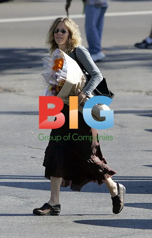 Meg Ryan goes shopping with son Jack Quaid