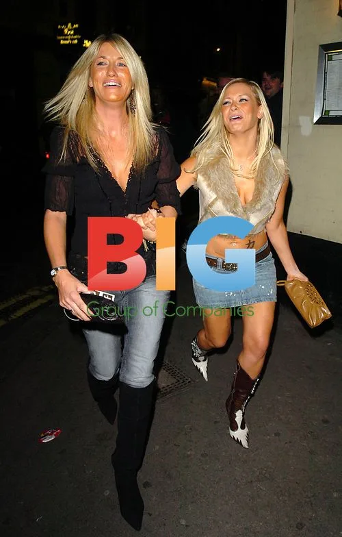 Suzanne Shaw Escapes Photographers