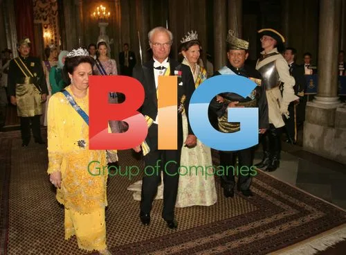 Malaysian royals arrive at banquet in Sweden