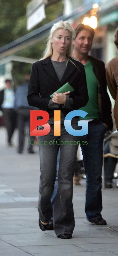 Tamara Beckwith Strolling in London