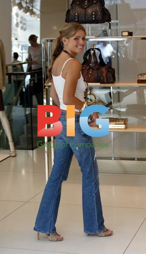 Tanya Robinson Shopping at Chloe in London