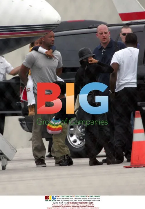 Will Smith and family boarding private jet