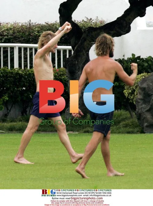 Woody Harrelson and Wilson Brothers Play Boules in Hawaii