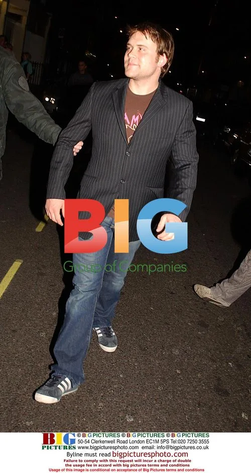 Daniel Bedingfield leaving charity party