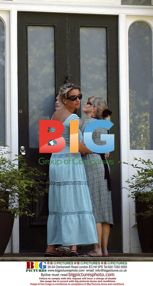 Davinia Murphy and pals visit Sadie Frost