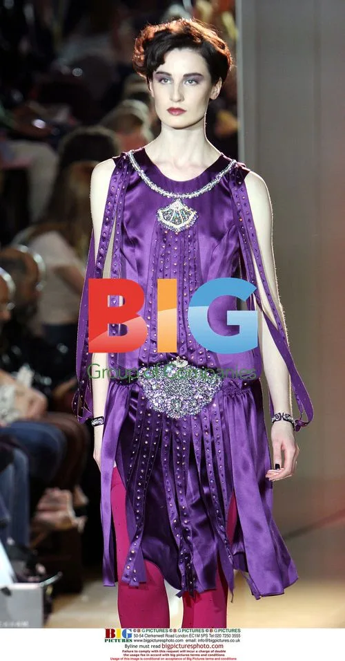 Erin O'Connor at Jenny Packham show
