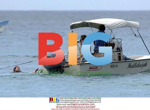 Hugh Grant and Jemima Khan Waterskiing in Barbados