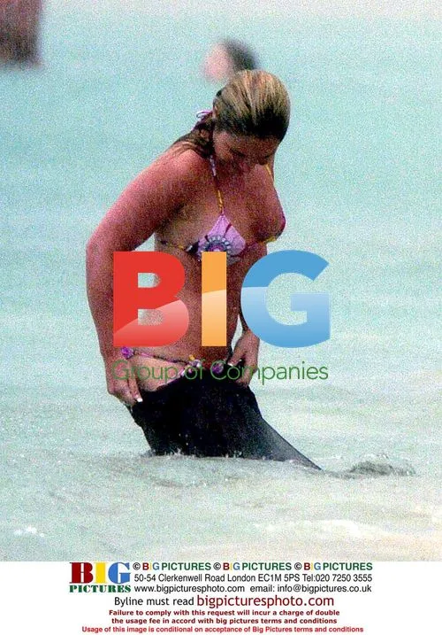 Sugababe Heidi Range's Two-Tone Suntan