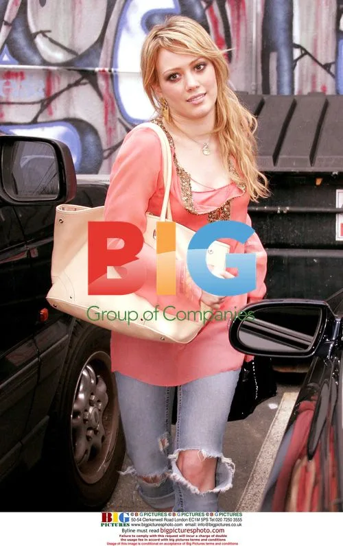 Hillary Duff on a Shopping Spree