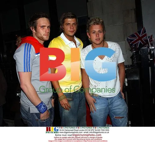 HOLLYOAKS stars at charity party