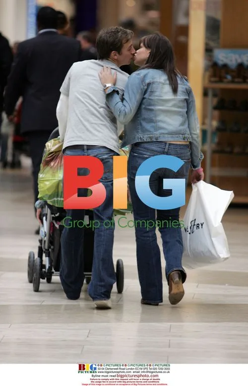 Jade Goody shops with boyfriend Ryan Amoo