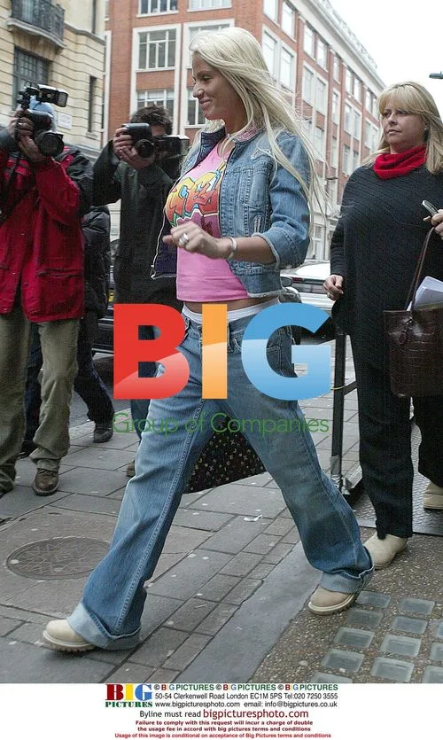Jordan leaves Radio 1 studios