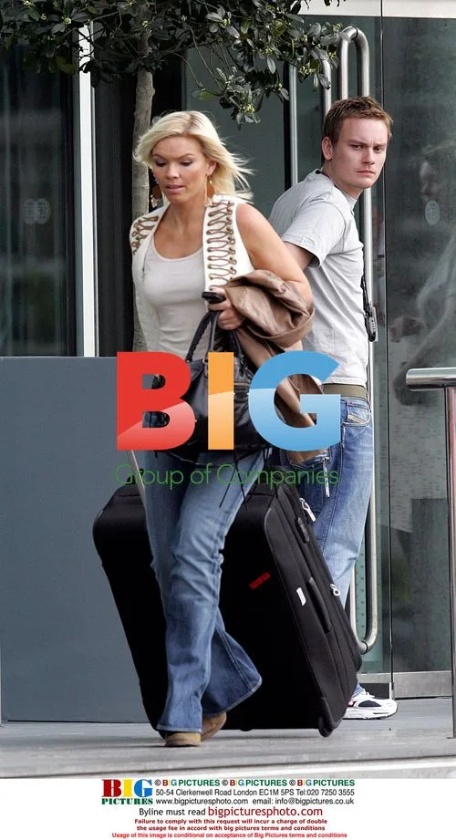 Kate Thornton rushes to catch train