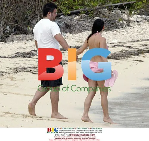 Lisa Scott Lee and husband in Caribbean