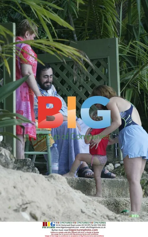 Pavarotti Family Beach Day