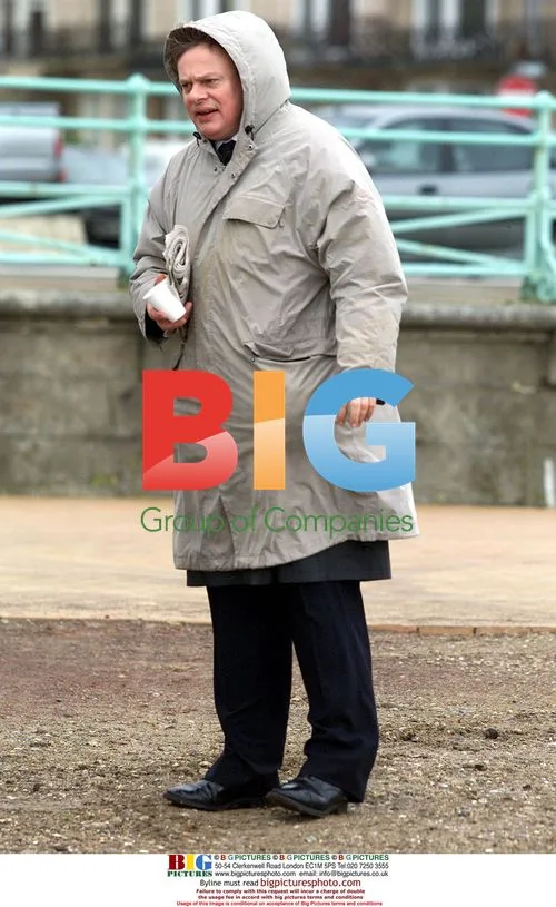Martin Clunes on Brighton Beach