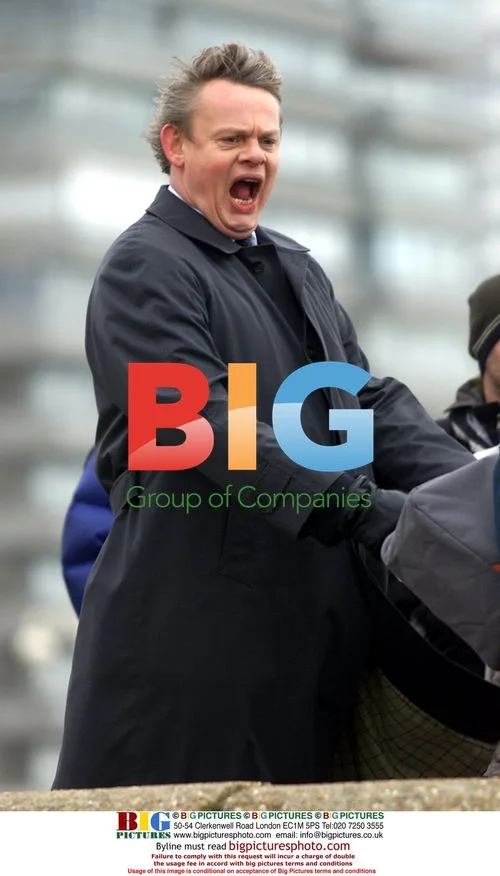 Martin Clunes on Brighton Beach