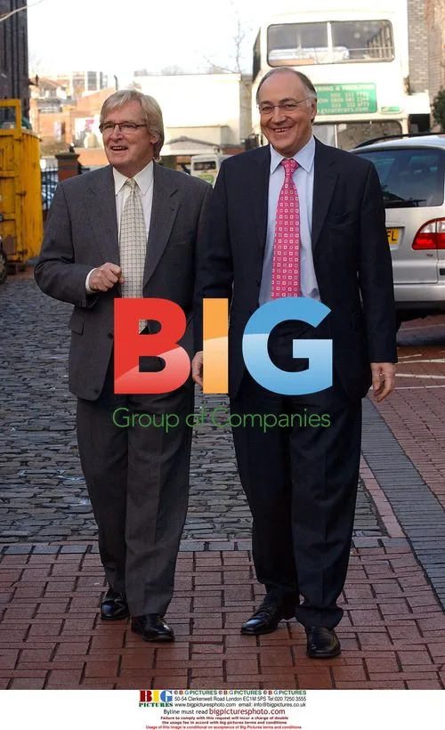 Michael Howard visits Coronation Street