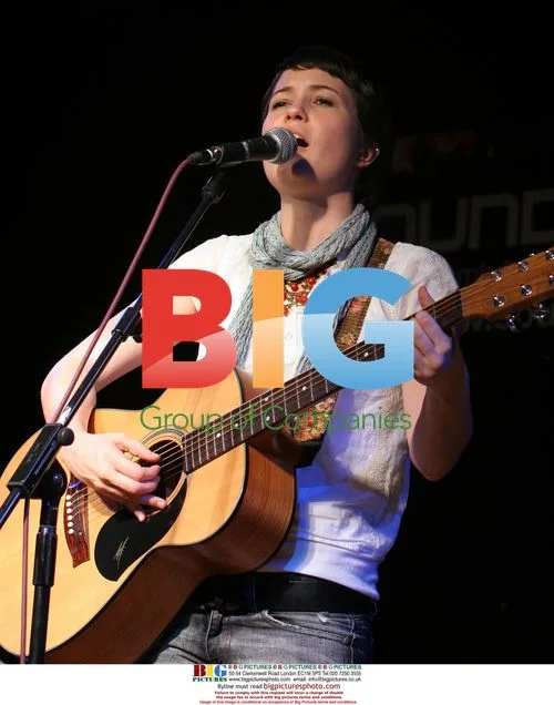 Missy Higgins at Virgin Megastore