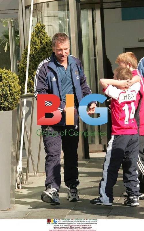 Newcastle Team Arrives at St Davids Hotel