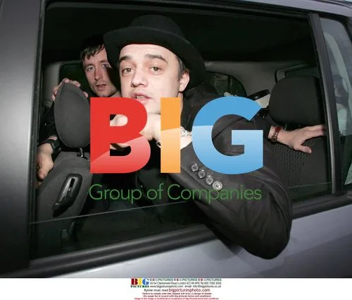 Peter Doherty and Baby Shambles Leave Studio