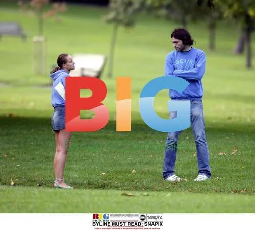 Samantha Morton and boyfriend out in London park
