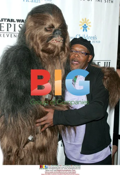CHEWBACCA & Samuel L. Jackson at Star Wars III Premiere