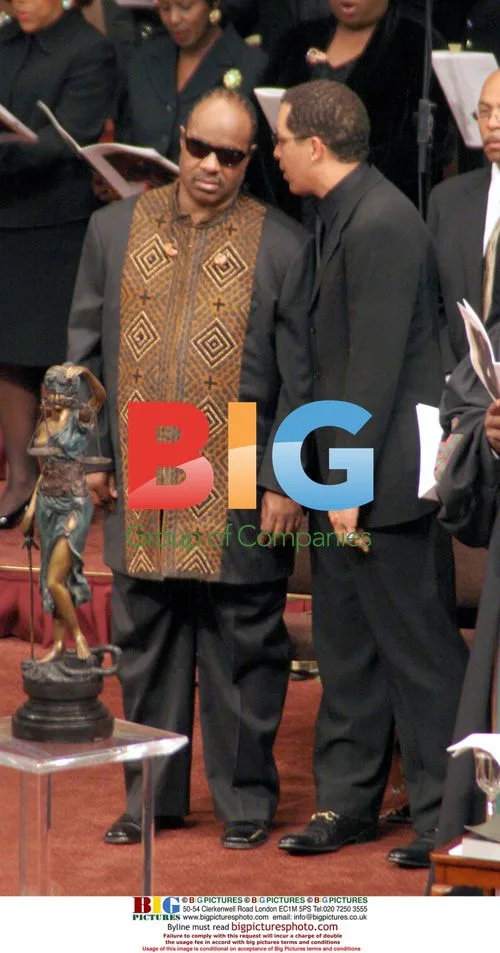 Stevie Wonder at Johnnie Cochran Funeral