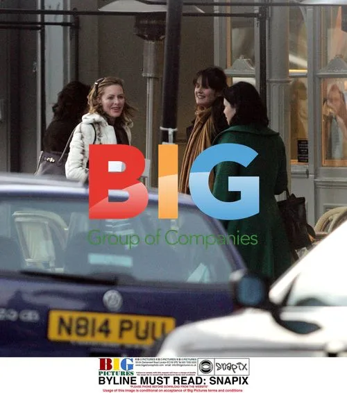 Kirsty and Trinny shop in West London